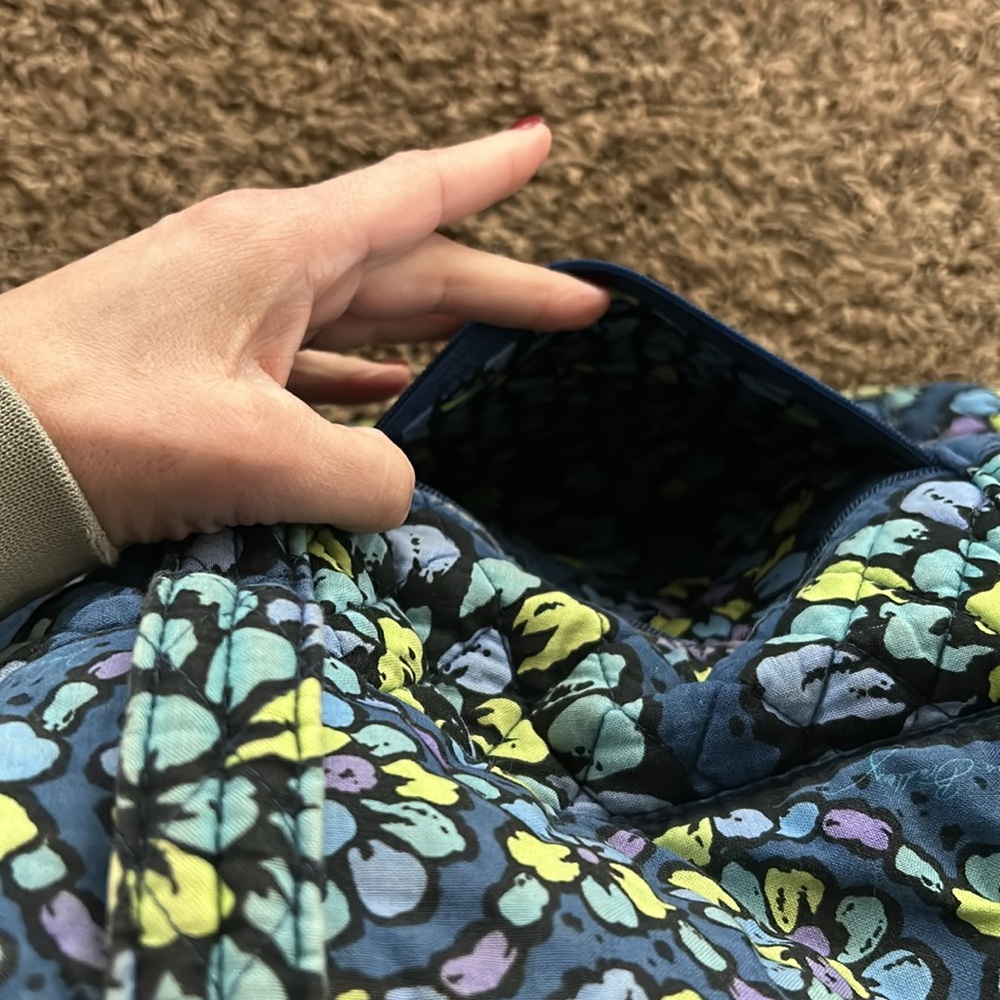 Vera Bradley shoulder bag w/matching wallet. Blue/purple/lime green - Picture 4 of 9